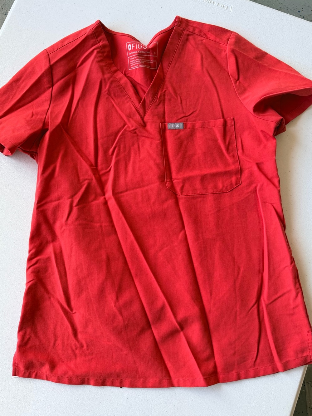 FIGS Womens Red Scrub Set - Red - Picture 6 of 7